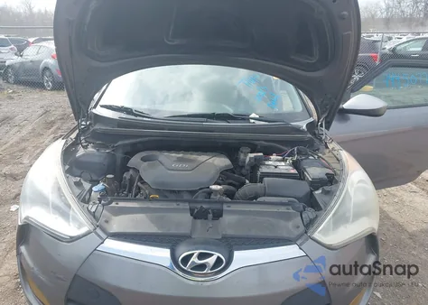 2013 Hyundai Veloster Base W/Black z USA, uszkodzony, nr VIN KMHTC6AD9DU118812